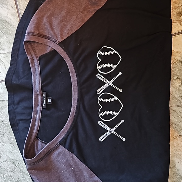 Torrid XOXO Black & Slate Grey Classic Fit Baseball Tee sixe 00 - Picture 2 of 5
